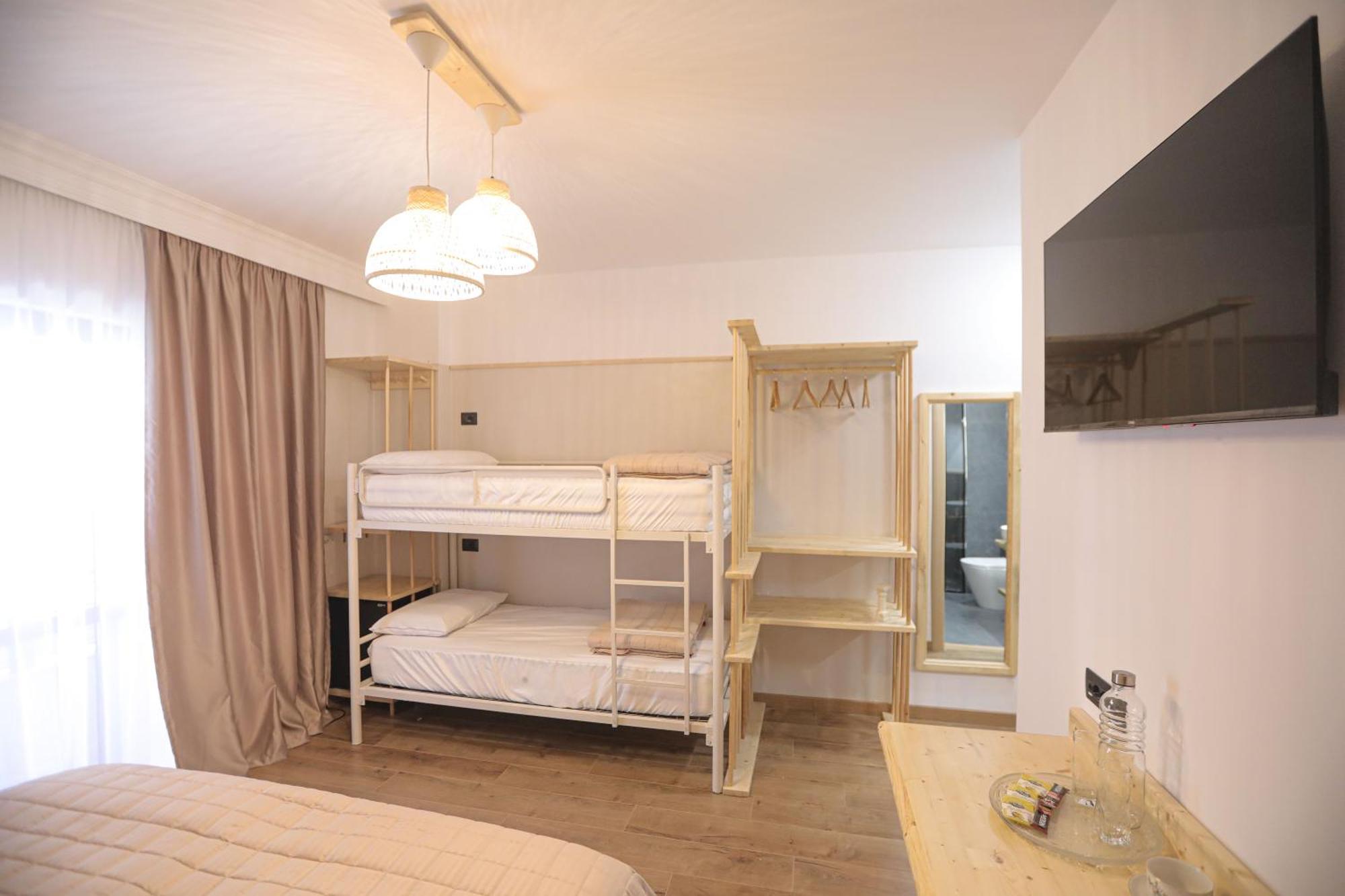 ティラナ Nidum Harmony Bed & Breakfast エクステリア 写真